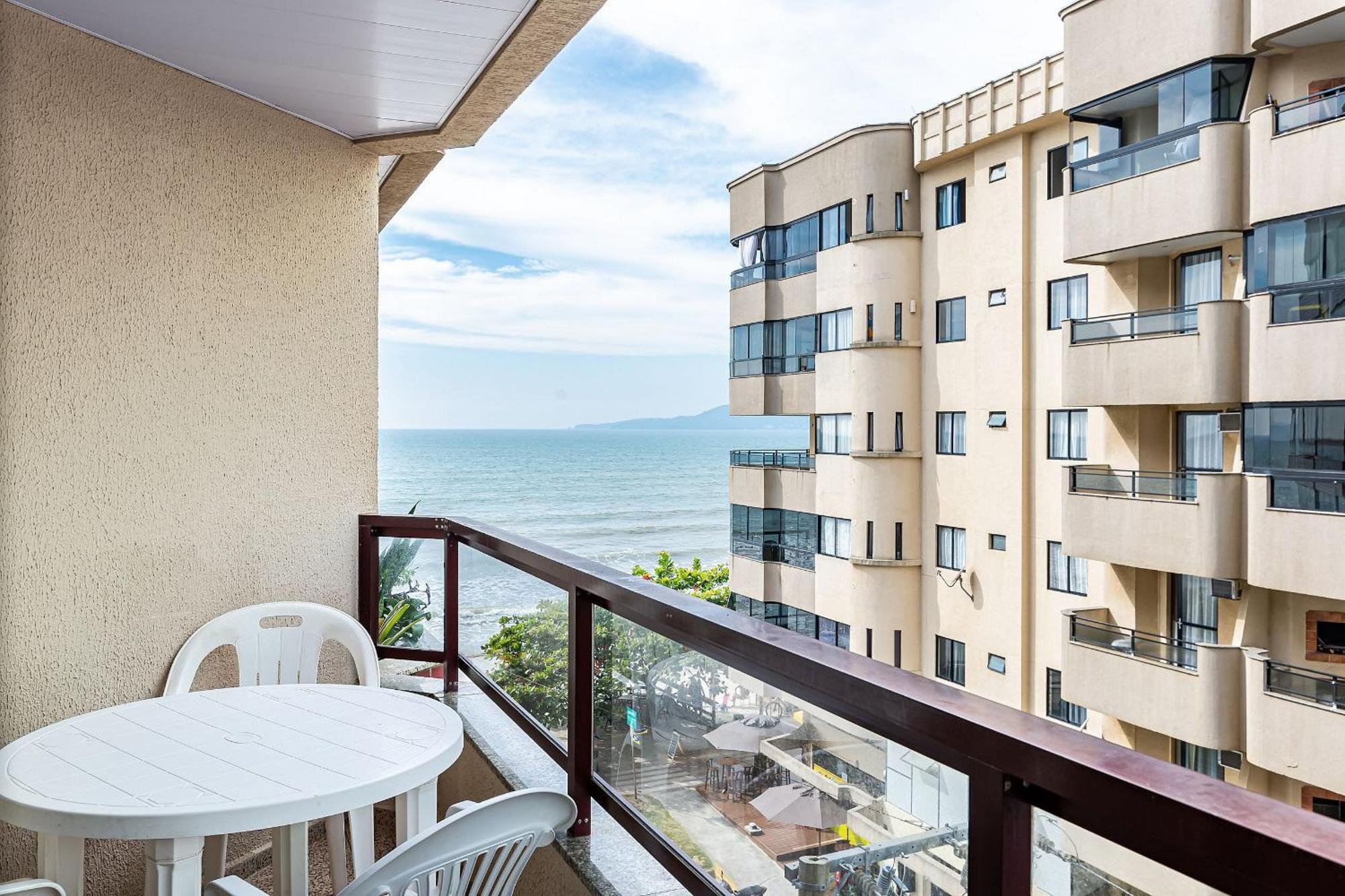 Apto Pe Na Areia Vista Mar Em Meia Praia Evb308 อิตาเปมา ภายนอก รูปภาพ